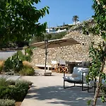 Olithos Villa *