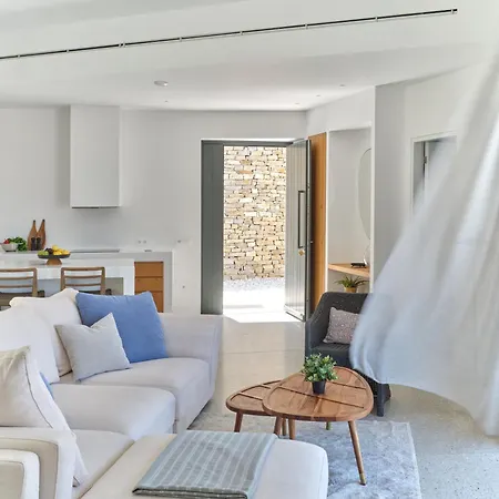 Villa Olithos *